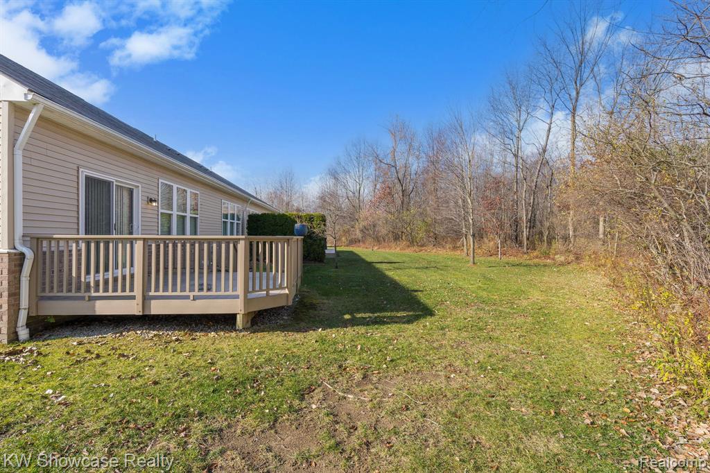 49714 Lakewood Street, 33, Macomb, MI 48042 — Photo 6