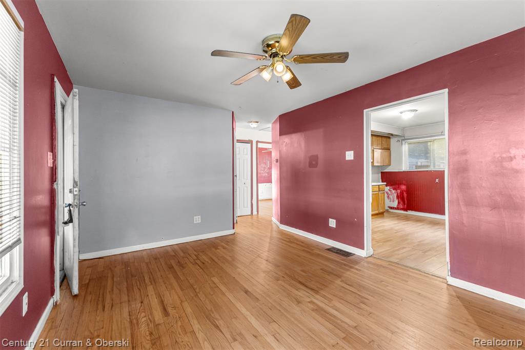 8025 Oak Street, Taylor, MI 48180 — Photo 6