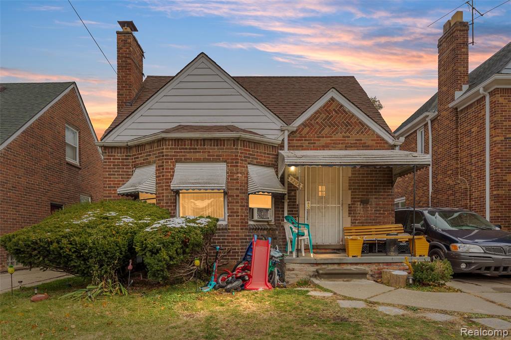 9222 Hartwell, Detroit, MI 48228 — front exterior