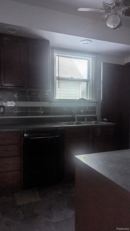 84 N GLENWOOD Avenue, Pontiac, MI 48342 — Photo 7