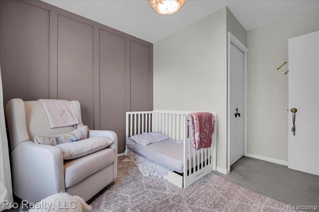 863 CALPERNIA, Wixom, MI 48393 — Photo 26