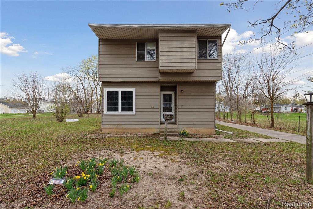 811 HOWELL Avenue, Adrian, MI 49221 — front exterior