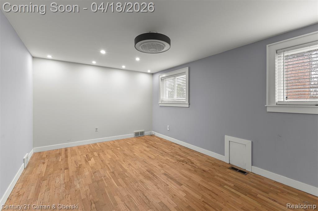 9133 Tavistock Drive, Plymouth, MI 48170 — Photo 27