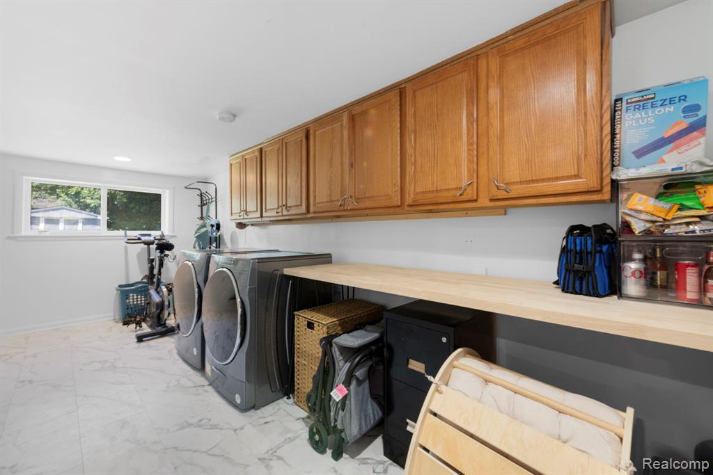 1570 Tamson Street, West Bloomfield, MI 48324 — Photo 25