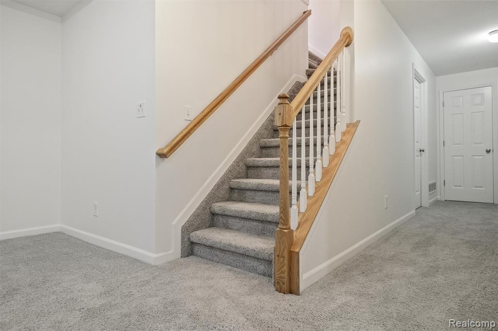 9266 Hillcrest, Clarkston, MI 48348 — Photo 25