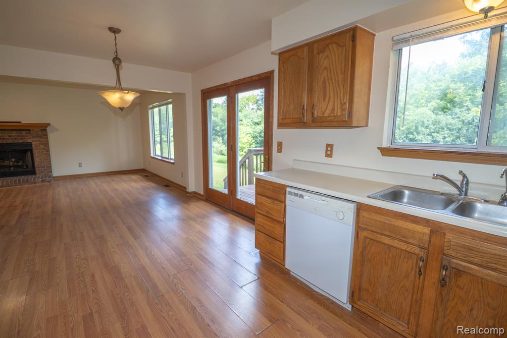 42091 Greenwood Drive, Canton, MI 48187 — Photo 13