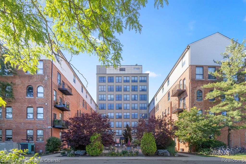 6533 E JEFFERSON Avenue, 50-238, Detroit, MI 48207 — Photo 45