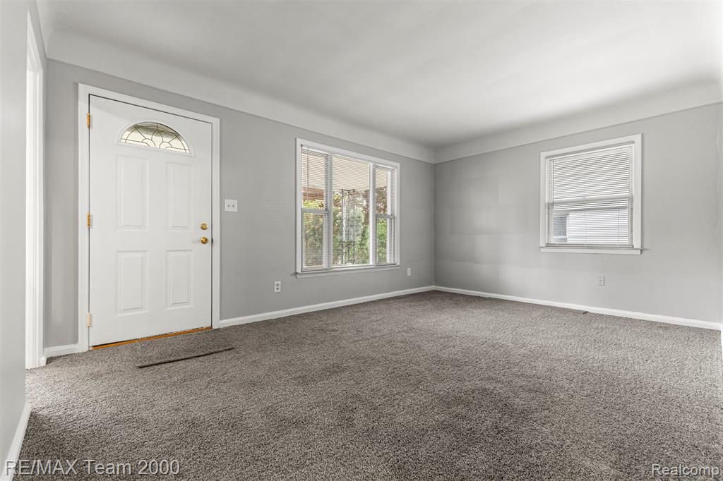 7322 Fenton Street, Dearborn Heights, MI 48127 — Photo 6