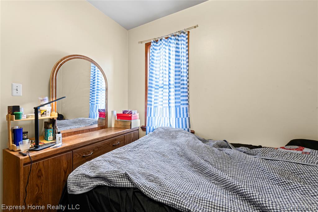 3321 Holbrook Street, Hamtramck, MI 48212 — Photo 15