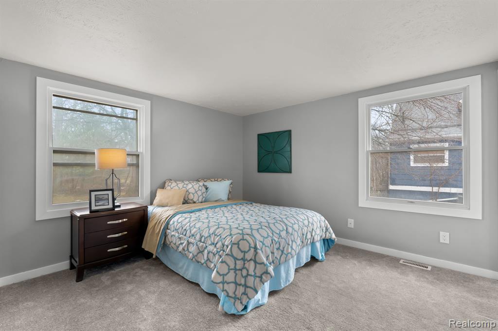 580 W MIDDLE Street, Chelsea, MI 48118 — Photo 12
