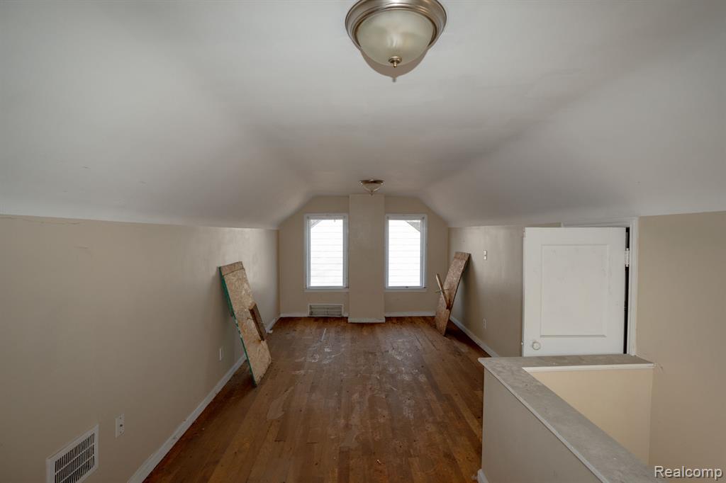 5045 Cadieux Road, Detroit, MI 48224 — Photo 17