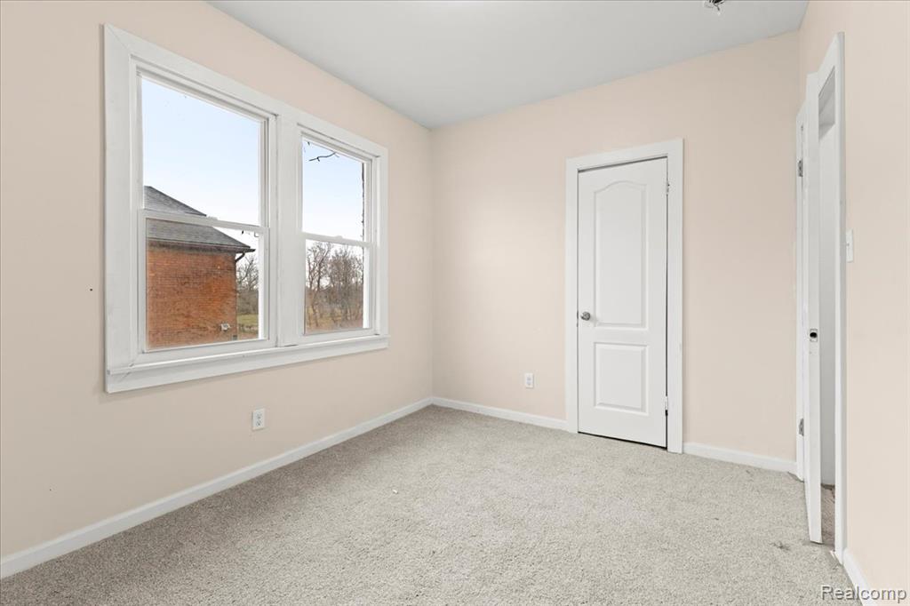 9662 Broadstreet Avenue, Detroit, MI 48204 — Photo 32
