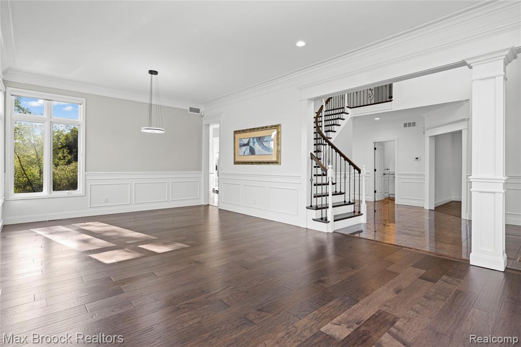 6664 Apple Blossom Trail, West Bloomfield, MI — Photo 10