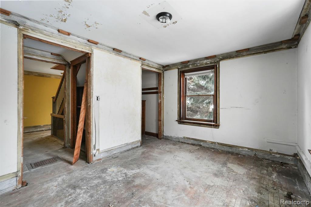 649 VAN DYKE Street, Detroit, MI 48214 — Photo 29
