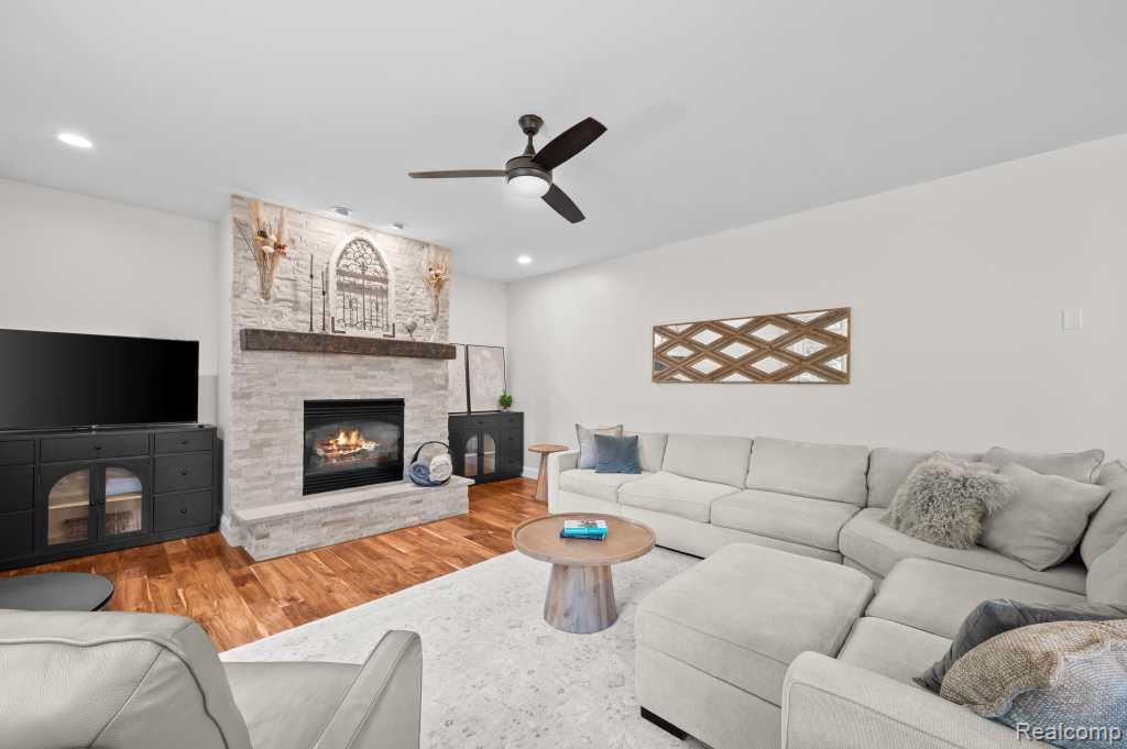 10568 Garr Road, Berrien Springs, MI 49103 — Photo 7
