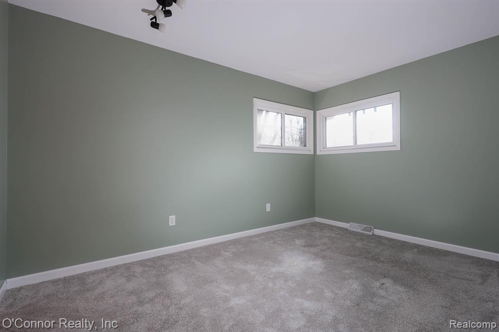 10496 Yale Road, Greenwood, MI 48006 — Photo 8