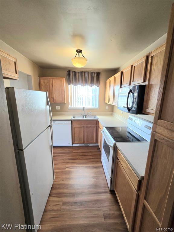 46225 CAVALIER Drive, Macomb, MI 48044 — Photo 6