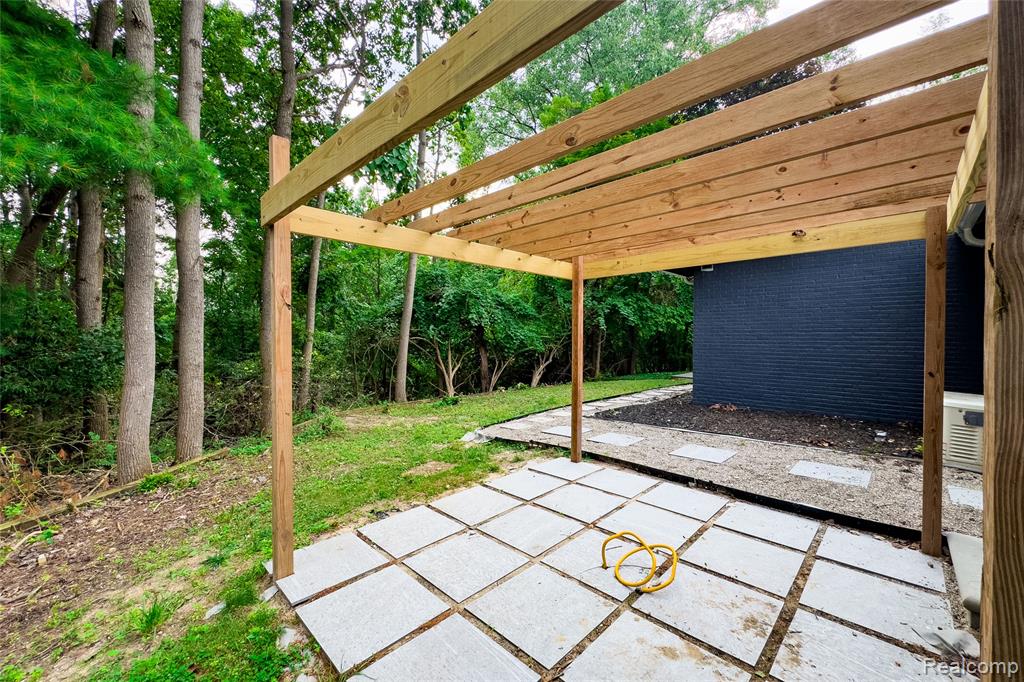 5815 Bloomfield Glens Road, West Bloomfield, MI — Photo 48