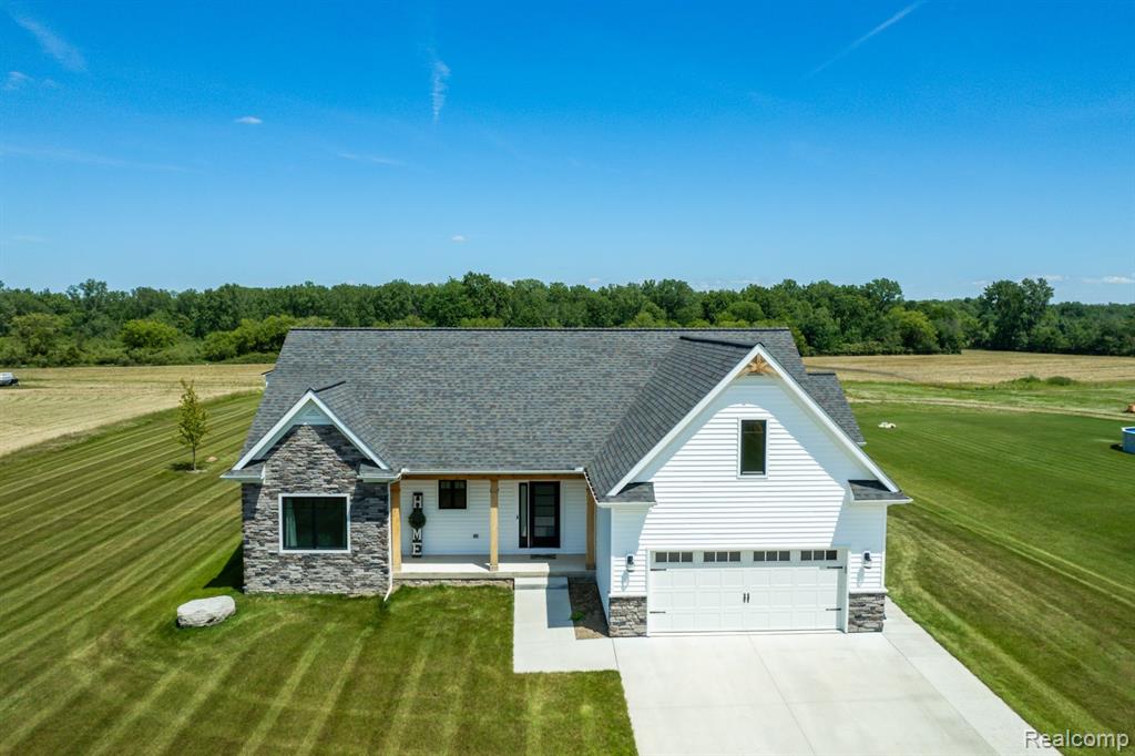 425 CORNEIL Road, Imlay City, MI 48444 — Photo 33