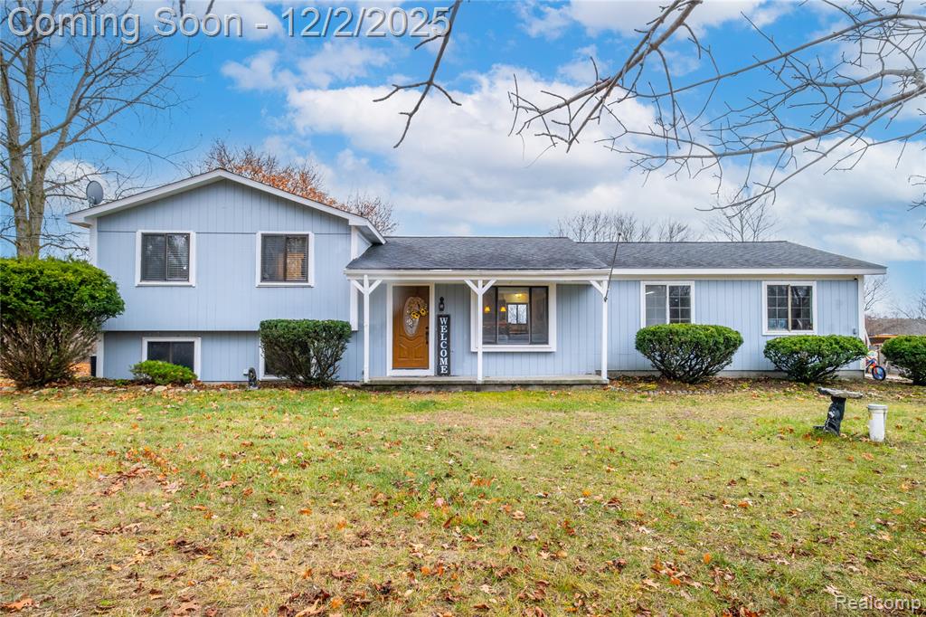2400 Hummer Lake Road, Ortonville, MI 48462 — front exterior