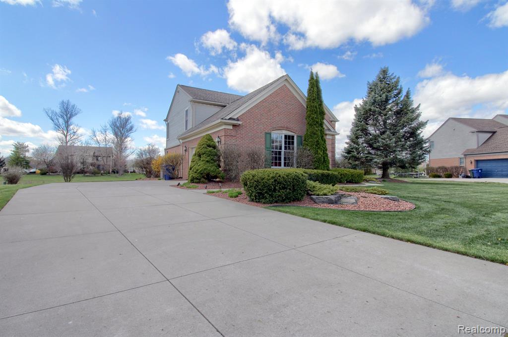 47495 PARKGATE, Canton, MI 48188 — Photo 3