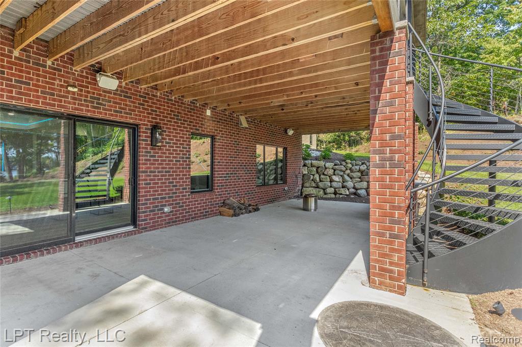 5029 Forest Valley Drive, Clarkston, MI 48348 — Photo 74