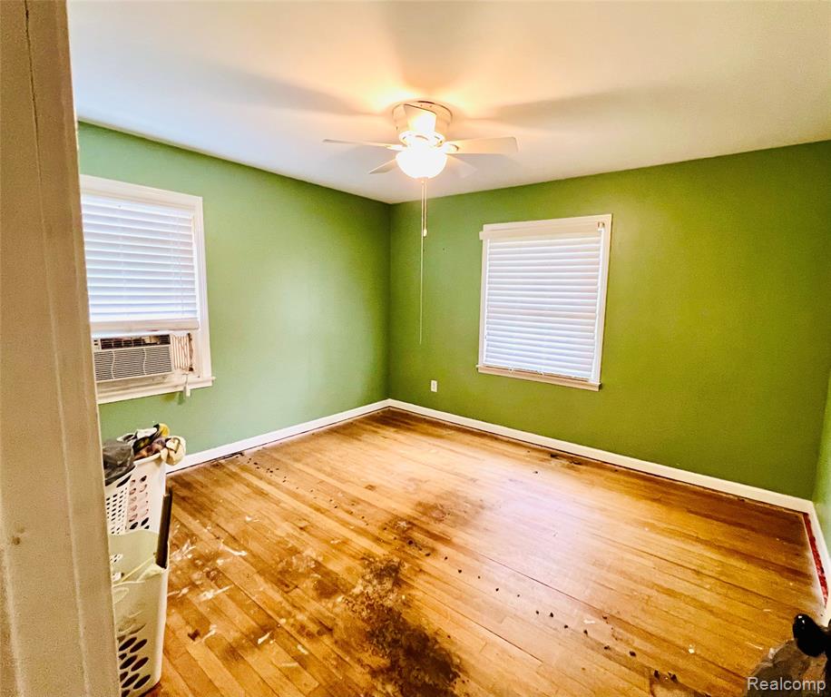 350 S Almont Avenue, Imlay City, MI 48444 — Photo 10