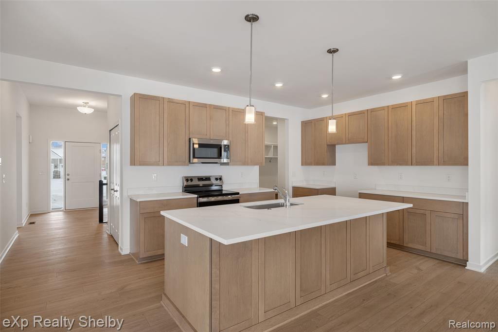 52169 Wellington Valley Drive, Macomb, MI 48042 — Photo 12