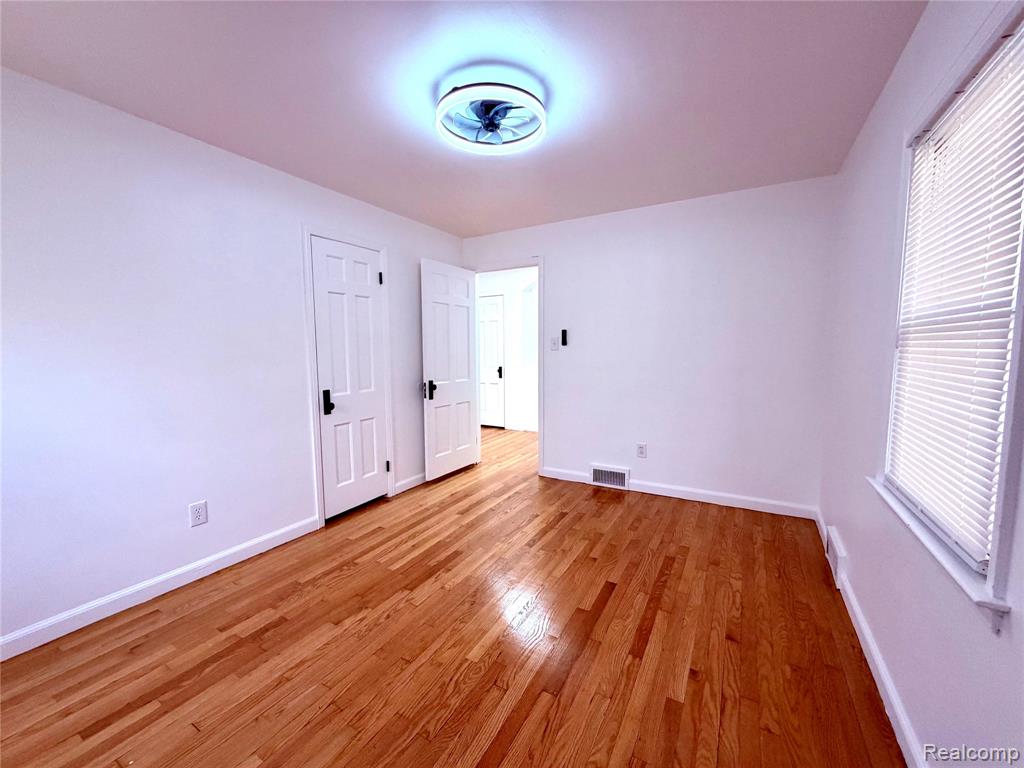 9905 Balfour Road, Detroit, MI 48224 — Photo 32