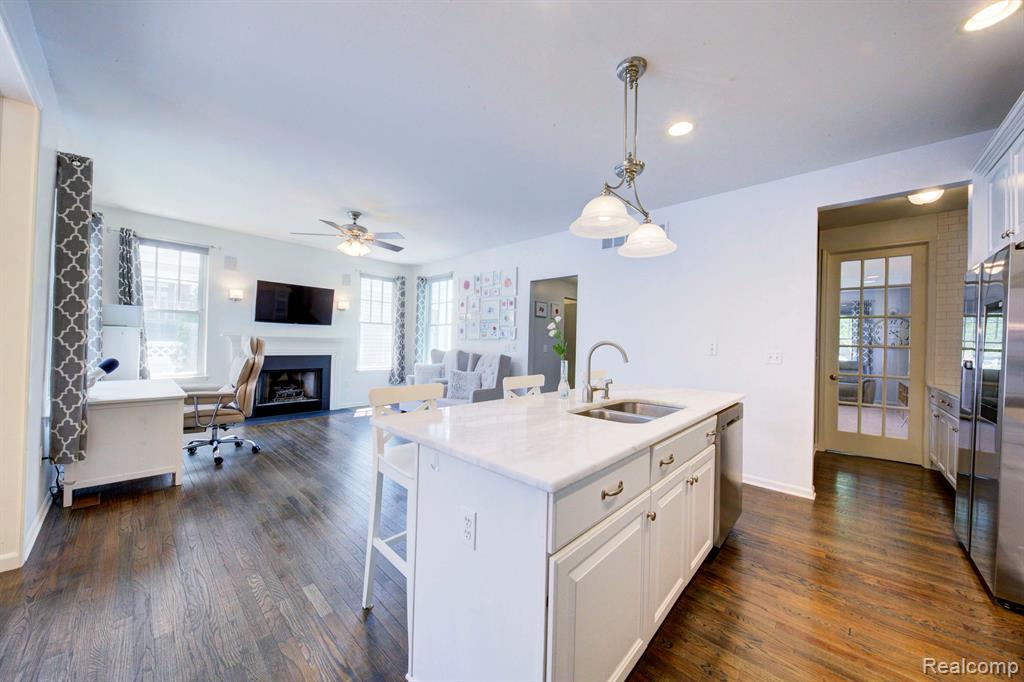 455 Constitution Street, Canton, MI 48188 — Photo 18