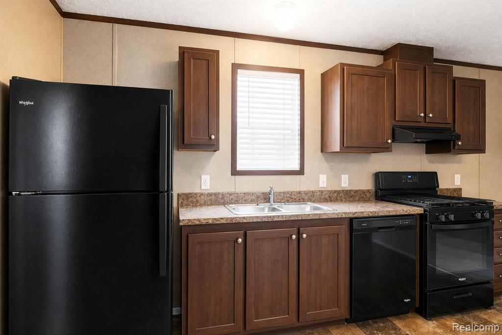 5135 East Annapolis Circle, Canton, MI 48188 — Photo 6