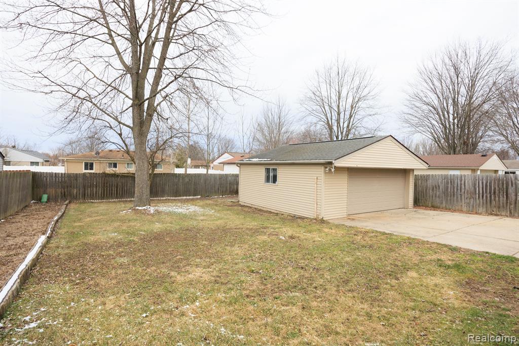 9870 FAIRBANKS Street, Belleville, MI 48111 — Photo 26