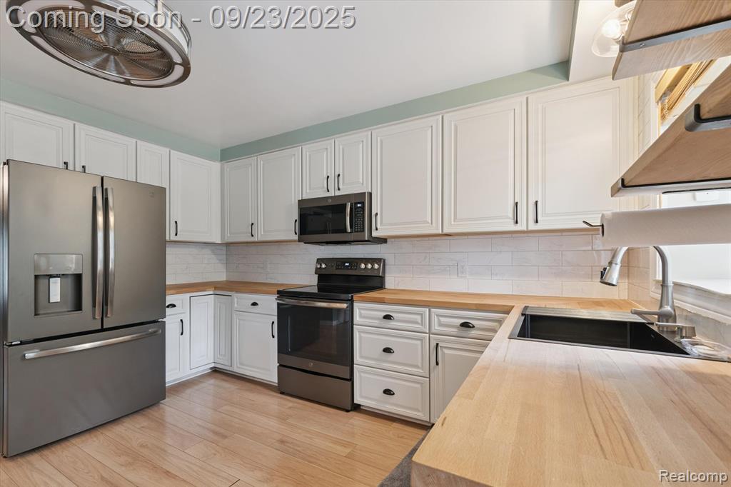 18797 Wiltshire Boulevard, Lathrup Village, MI 48076 — Photo 23