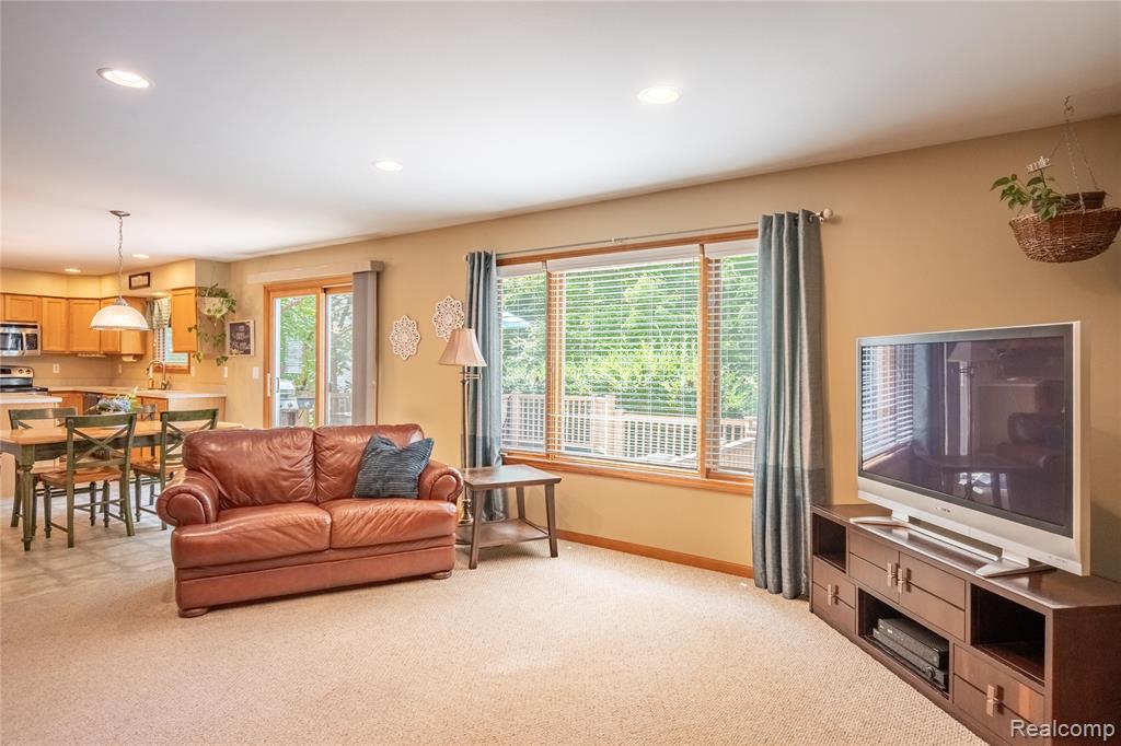 597 Cardigan Court, Saline, MI 48176 — Photo 4