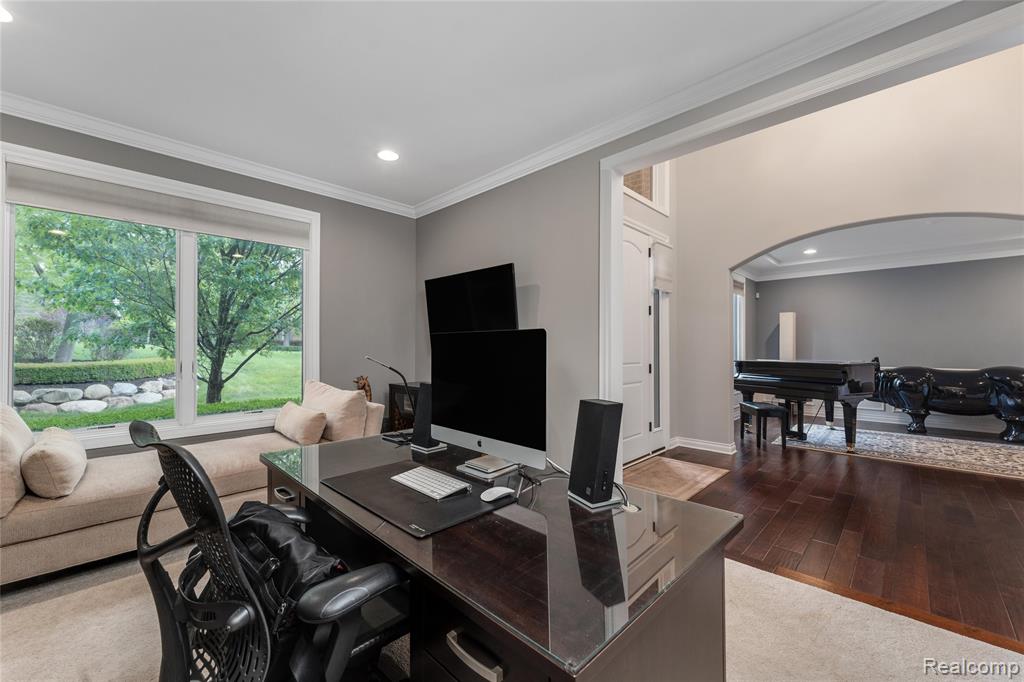 2761 Plum Creek Drive, Oakland, MI — Photo 12