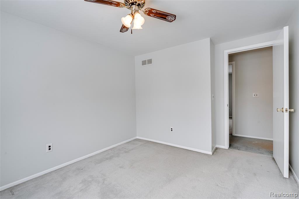45900 Gainsborough Drive, Canton, MI 48187 — Photo 28