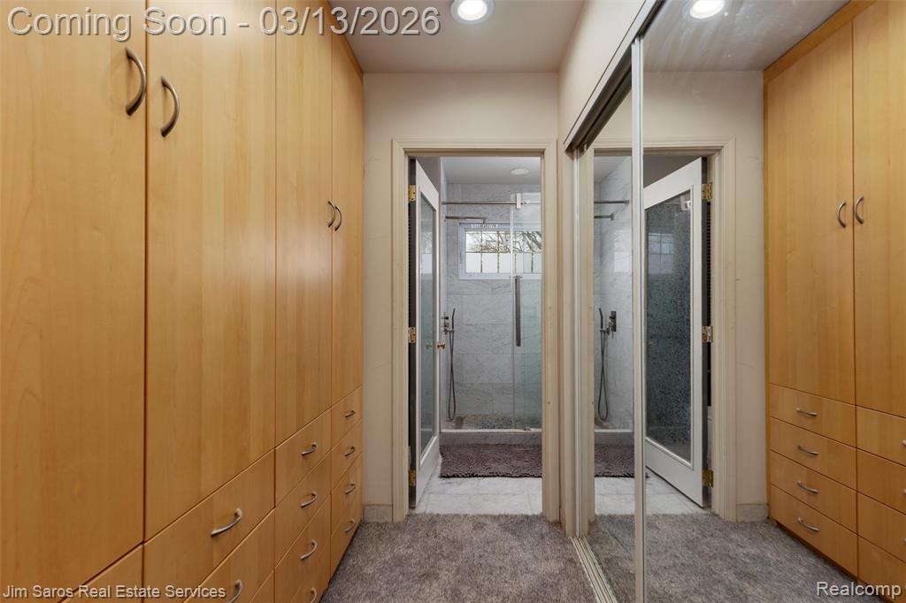 2204 Roslyn Road, Grosse Pointe Woods, MI 48236 — Photo 12
