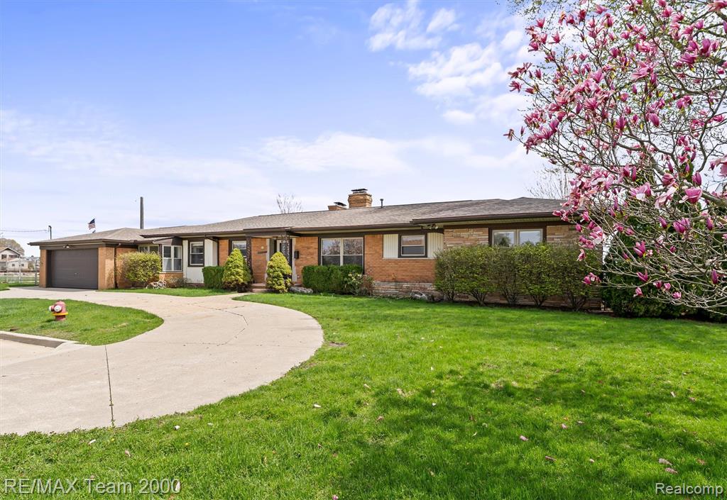 22624 Rio Vista Street, Saint Clair Shores, MI 48081 — Photo 5