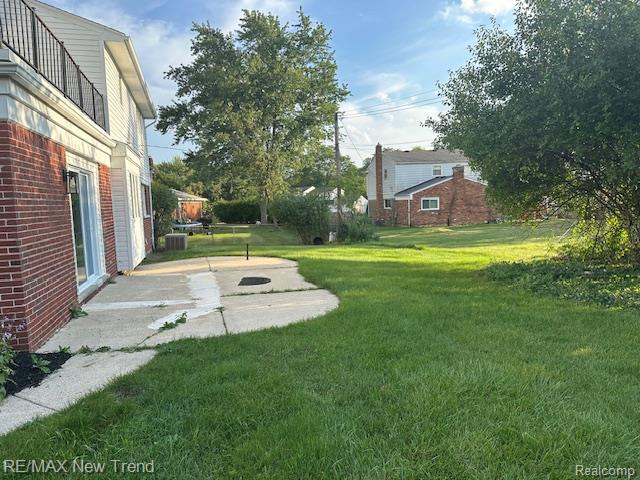 6546 Beverly Crest Drive, West Bloomfield, MI — Photo 2
