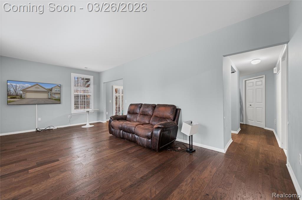 26756 Kirkway Circle, Woodhaven, MI 48183 — Photo 7