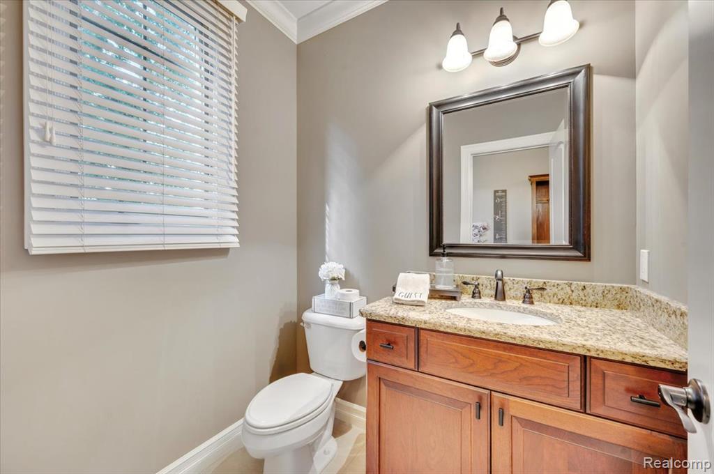 54159 DEER RIDGE Court, Rochester, MI 48307 — Photo 19