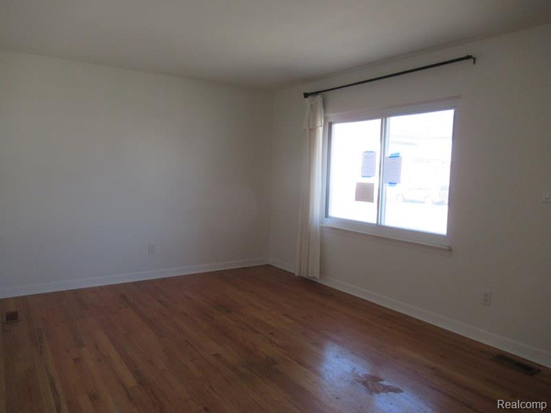 10 3rd Street, Mount Clemens, MI 48043 — Photo 7