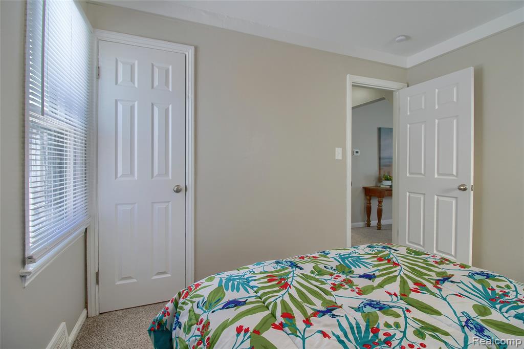 7540 Dolphin, Redford, MI 48239 — Photo 17