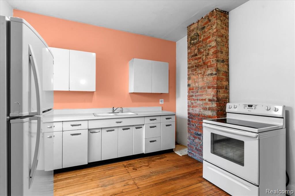 585 W Grand Boulevard, Detroit, MI 48216 — Photo 8