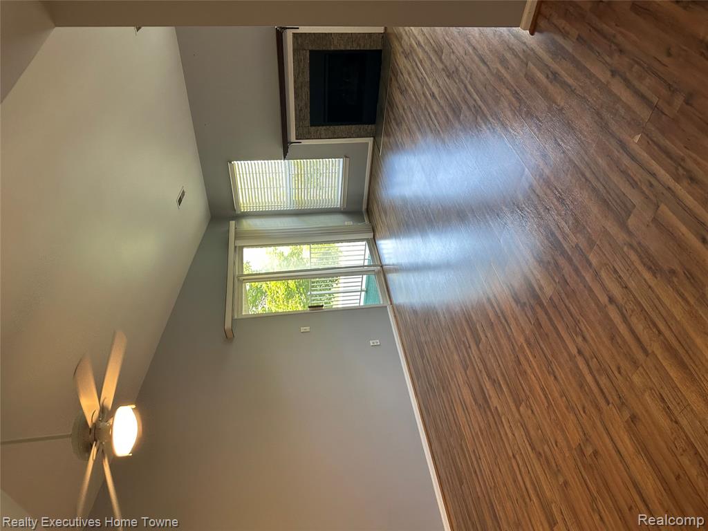 5816 PINE AIRES Drive, Sterling Heights, MI 48314 — Photo 7