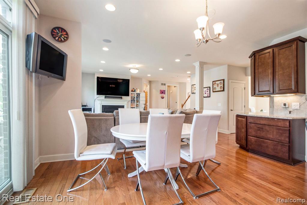 47466 VALENCIA Circle, Novi, MI — Photo 14