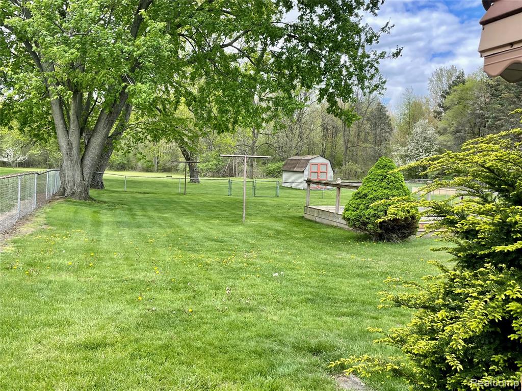 7234 Davison Road, Davison, MI 48423 — Photo 2