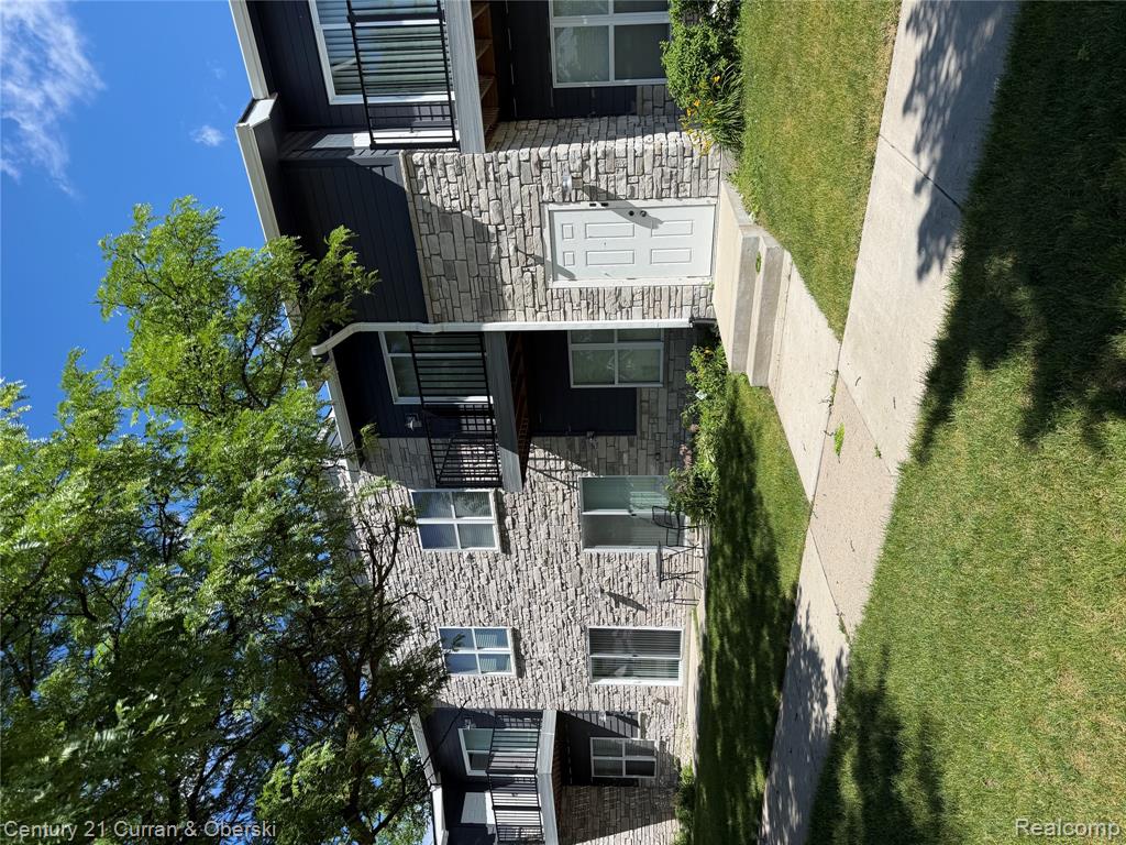 1241 E Woodward Heights Boulevard, Hazel Park, MI 48030