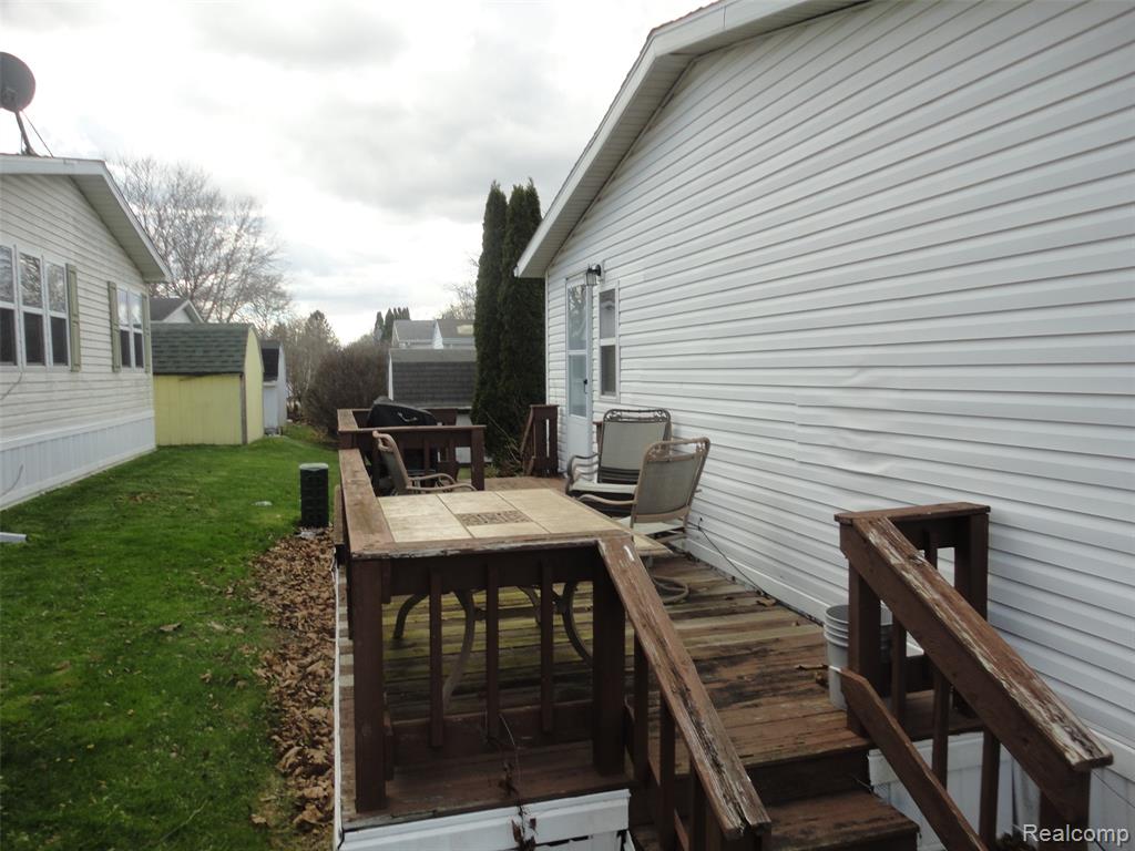 386 Blackwatch Street, Temperance, MI 48182 — Photo 12