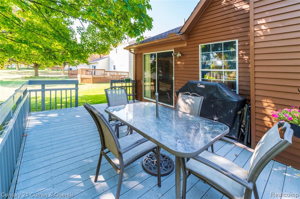 44976 Yorkshire Drive, Novi, MI — Photo 33